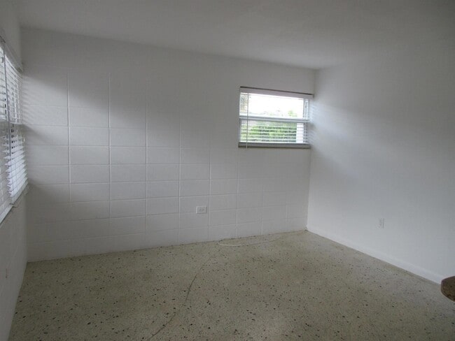 1238 17th Ave N, Unit 3 in Lake Worth Beach, FL - Building Photo - Building Photo