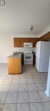 38 Lang Dr in Barrie, ON - Building Photo - Building Photo