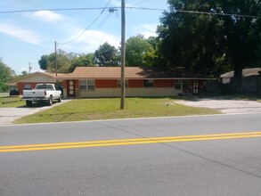 601 S Dixie Ave in Fruitland Park, FL - Building Photo - Building Photo