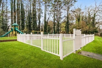 1893 Jesup Ave in East Point, GA - Foto de edificio - Building Photo