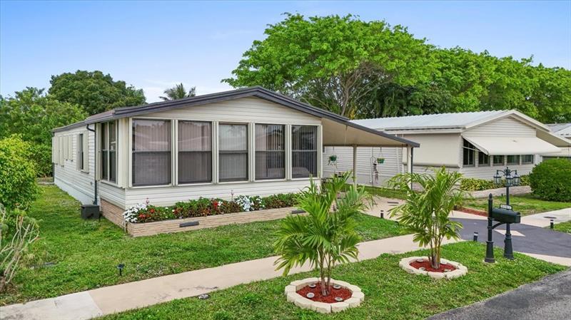 5343 NW 4th Terrace in Pompano Beach, FL - Building Photo