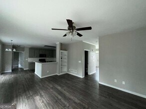 7424 Harbor Cove Ln in Stone Mountain, GA - Building Photo - Building Photo
