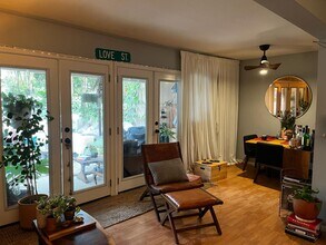 3641 Kelton Ave, Unit A in Los Angeles, CA - Building Photo - Building Photo