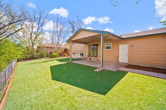 204 Cielo Vista St in Colorado Springs, CO - Foto de edificio - Building Photo