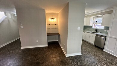 2 W Mistybreeze Cir in Spring, TX - Building Photo - Building Photo