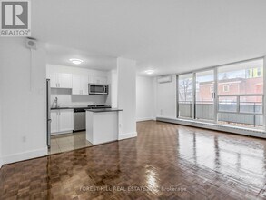 35 Walmer Rd in Toronto, ON - Building Photo - Building Photo