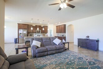 1075 La Bajada Dr in Alamogordo, NM - Building Photo - Building Photo