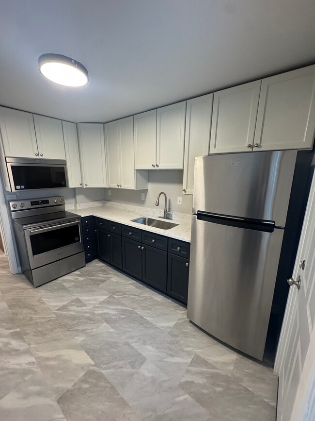 4841 N Mohawk Ave in Glendale, WI - Building Photo - Building Photo