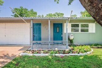 2502 Cypress Ln in Cedar Park, TX - Building Photo - Building Photo