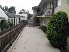 1980 Henderson Ave in Long Beach, CA - Building Photo - Building Photo