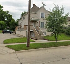 915 4th St SE, Unit 2 in Rochester, MN - Building Photo