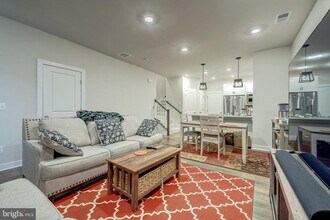 20803 Wood Quay Dr in Sterling, VA - Building Photo - Building Photo