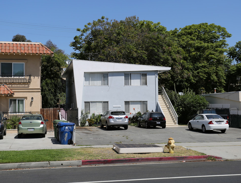 11333 Venice Blvd in Los Angeles, CA - Building Photo