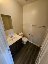 715 S Rosemont Rd in Virginia Beach, VA - Building Photo - Building Photo