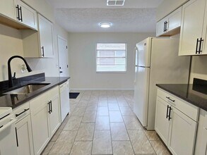 1736-1738 E Fern Rd in Lakeland, FL - Building Photo - Building Photo