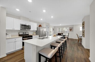 284 Terrabrook Wy in Hampshire, IL - Building Photo - Building Photo