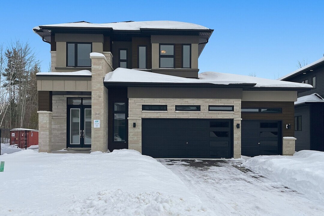 3141 Searidge St in Severn, ON - Building Photo