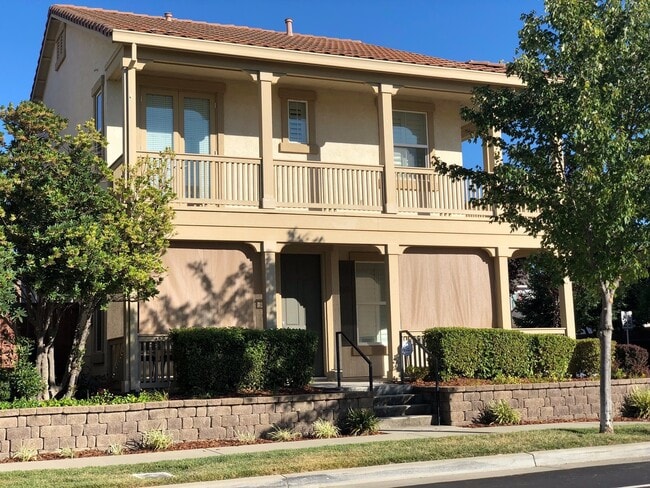 property at 3072 Village Plaza Dr