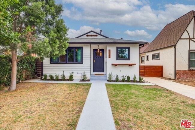 property at 3725 Edenhurst Ave