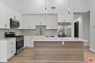 5530 Geer Ave in Los Angeles, CA - Building Photo - Building Photo