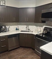 61 Markbrook Ln in Toronto, ON - Building Photo