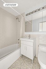 435 E 77th St in New York, NY - Building Photo - Building Photo