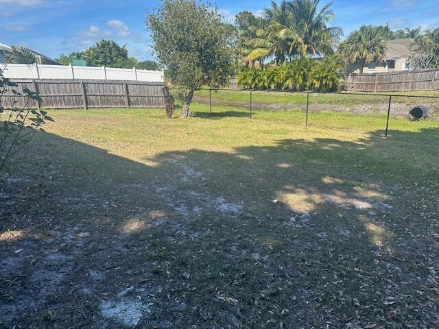 property at 1751 SW Southworth Terrace