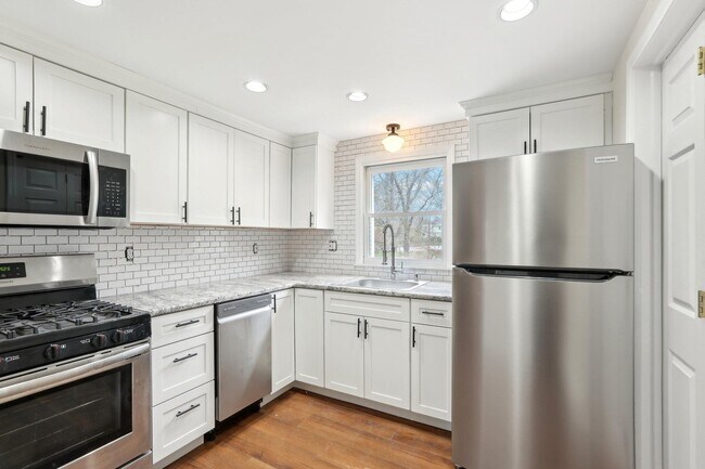 278 Ehrhardt Rd in Pearl River, NY - Building Photo - Building Photo