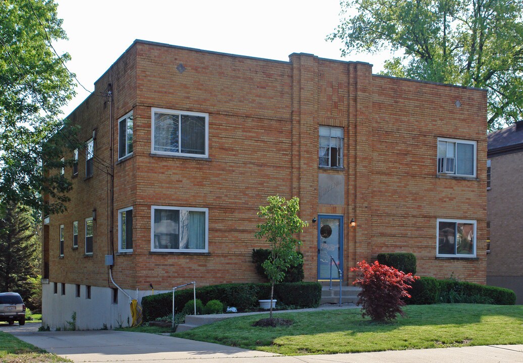 16 Buttermilk Pike in Fort Mitchell, KY - Foto de edificio