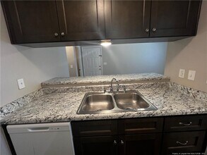 1425 Ireland Dr in Fayetteville, NC - Building Photo - Building Photo