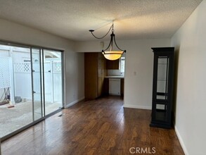 1083 Wass St, Unit 7004-03G in Tustin, CA - Building Photo - Building Photo