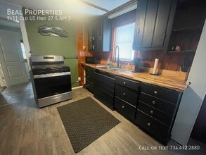 9411 Old US Hwy 27 S in Gaylord, MI - Foto de edificio - Building Photo