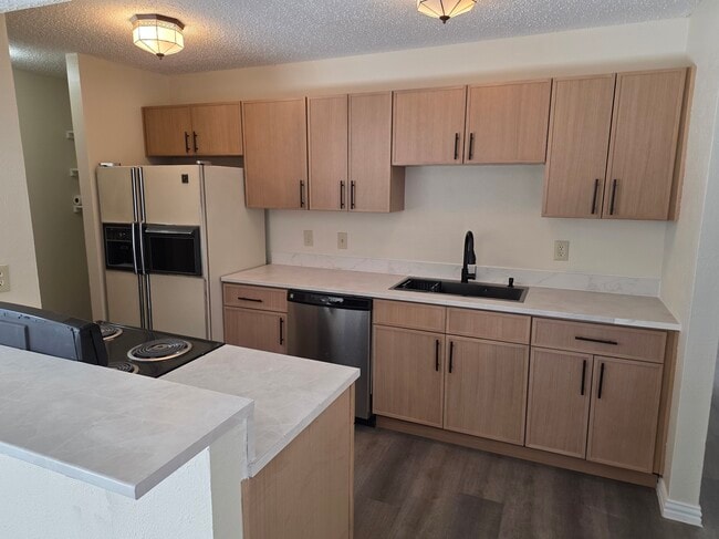 2222 Ridgedale Dr in Carrollton, TX - Building Photo - Building Photo