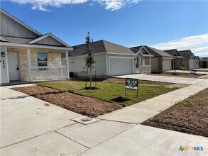 422 Fairy Duster Dr in New Braunfels, TX - Building Photo - Building Photo