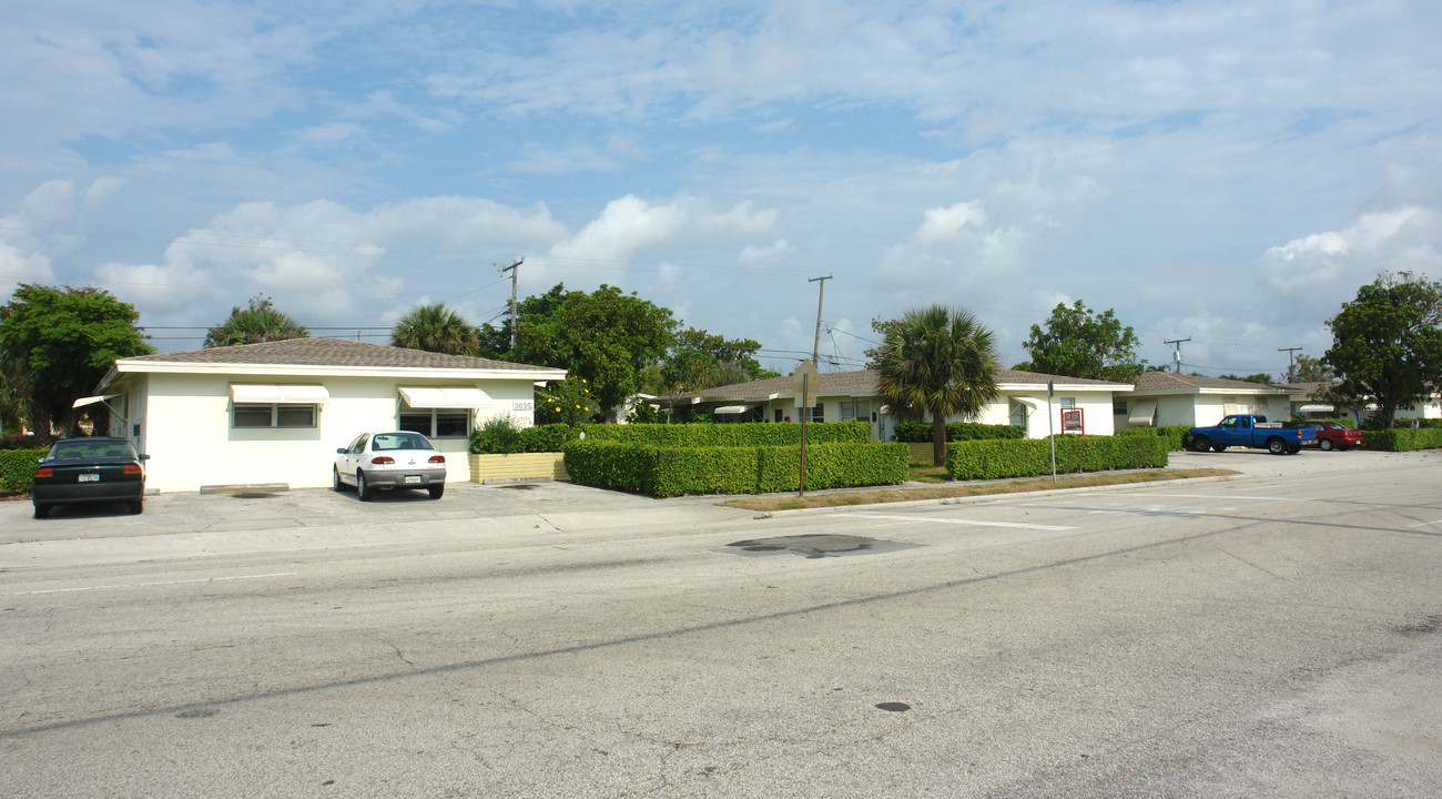 Belmont on Parker in West Palm Beach, FL - Building Photo