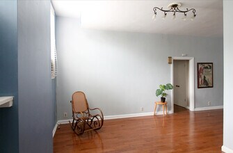 4501 Maryland Ave, Unit #B in St. Louis, MO - Foto de edificio - Building Photo