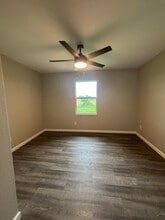 108 N Huffman Ave in Strafford, MO - Building Photo - Building Photo