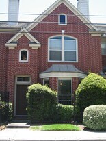 2104 Gillette St in Houston, TX - Building Photo