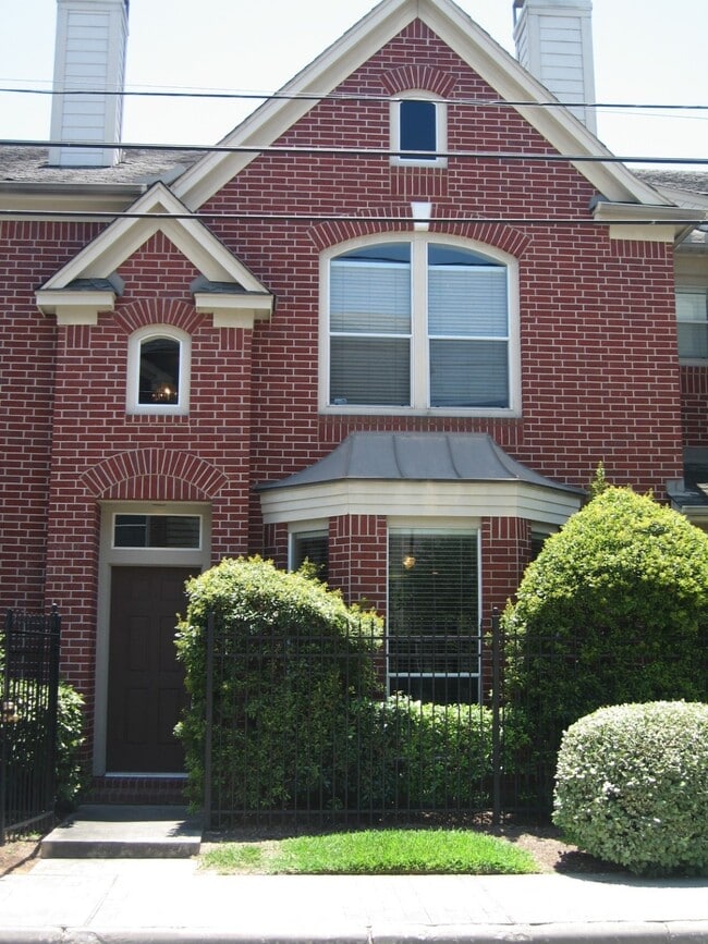 property at 2104 Gillette St