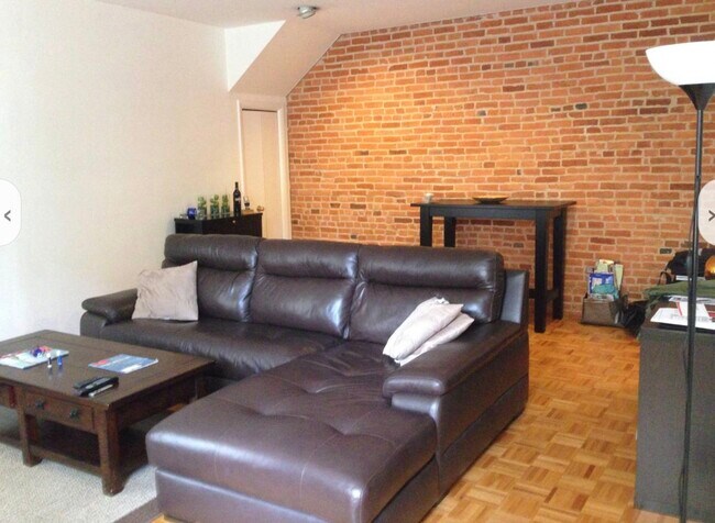 101 Welcome Aly, Unit 101 photo'