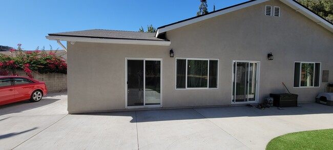 6460 Mary Ellen Ave, Unit 6460 - 2 in Van Nuys, CA - Building Photo - Building Photo