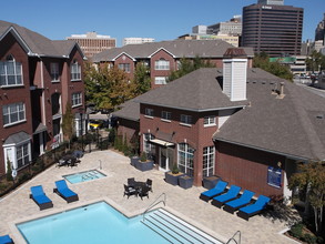 Renaissance Uptown in Tulsa, OK - Foto de edificio - Building Photo