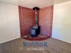 422 E 9120 S in Sandy, UT - Building Photo - Building Photo