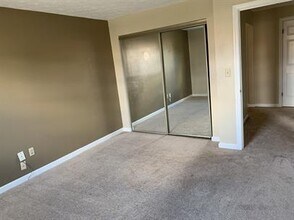 7271 Beacon Hill Dr in Pittsburgh, PA - Building Photo - Building Photo