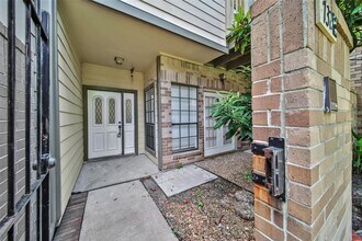 732 Country Pl Dr in Houston, TX - Building Photo - Building Photo