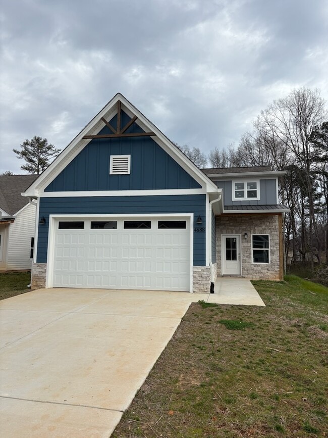 property at 4688 Heiskell Dr