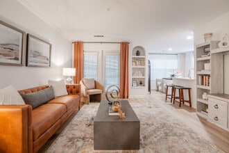 Avonlea Towne Lake in Woodstock, GA - Building Photo - Interior Photo