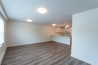 3904-3932 32 St in Vernon, BC - Building Photo - Building Photo