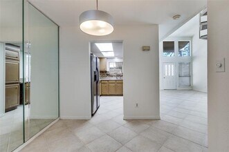 9819 Smokefeather Ln in Dallas, TX - Building Photo - Building Photo