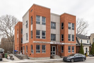 245 Crichton St in Ottawa, ON - Building Photo